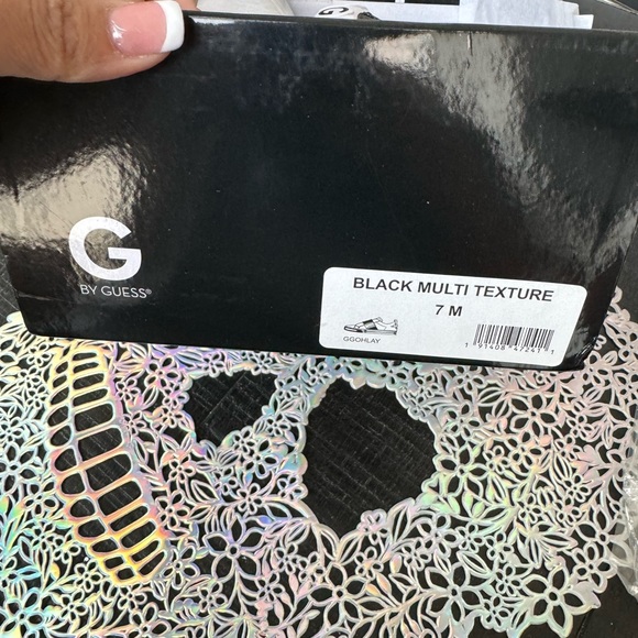 G by Guess Women 10 black sparkle slip on sneaker - Picture 4 of 6